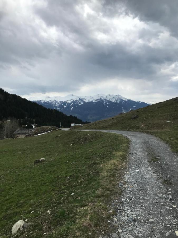 Auberge Le Valezan Buitenkant foto